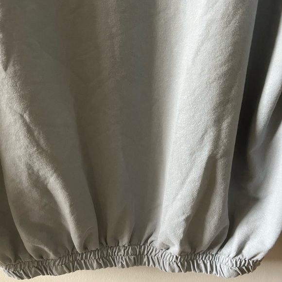 Lightweight hooded sweater - Picture 6 of 9